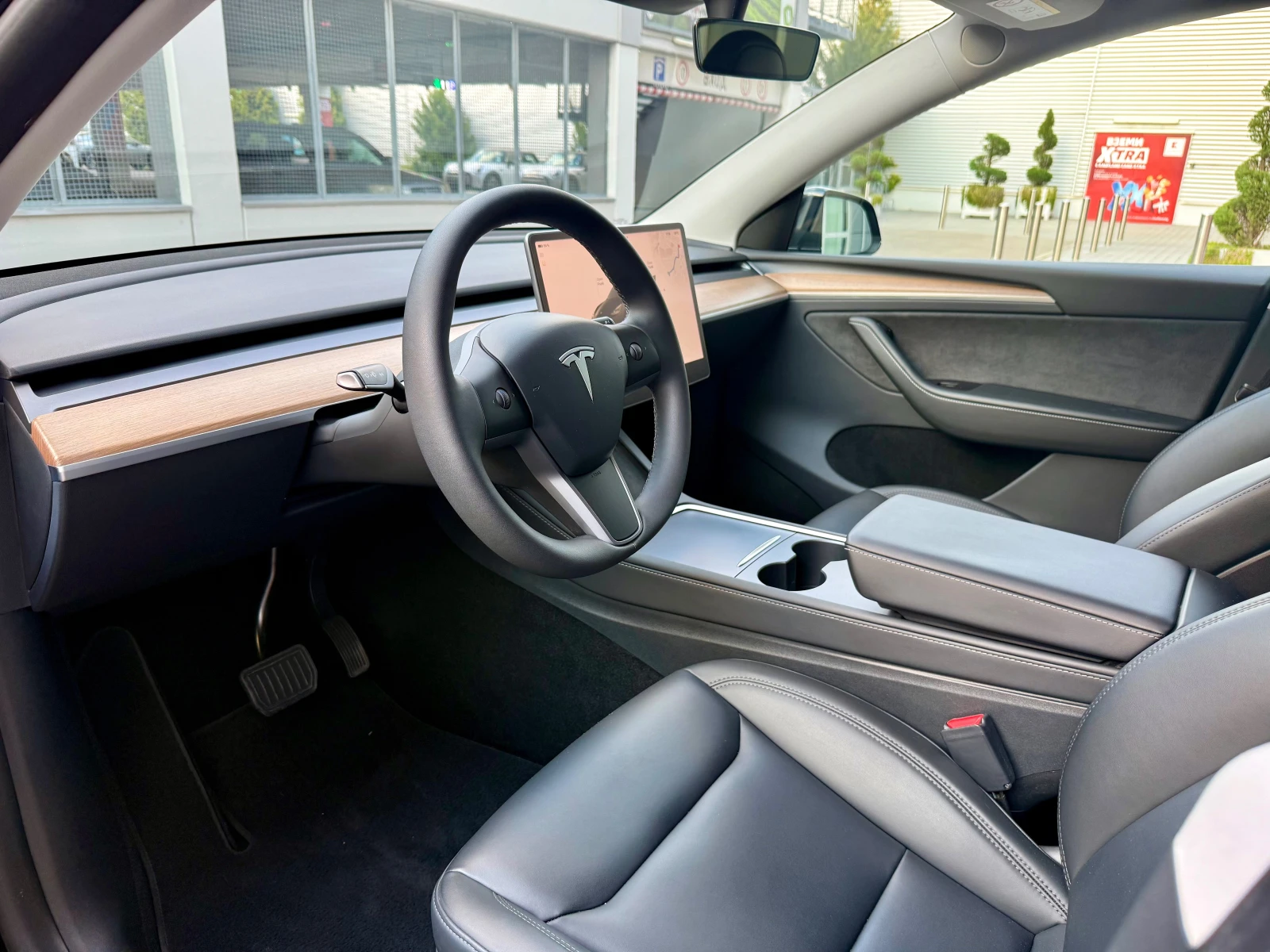 Tesla Model Y Long Range Dual Motor, снимка 6 - Автомобили и джипове - 56159715