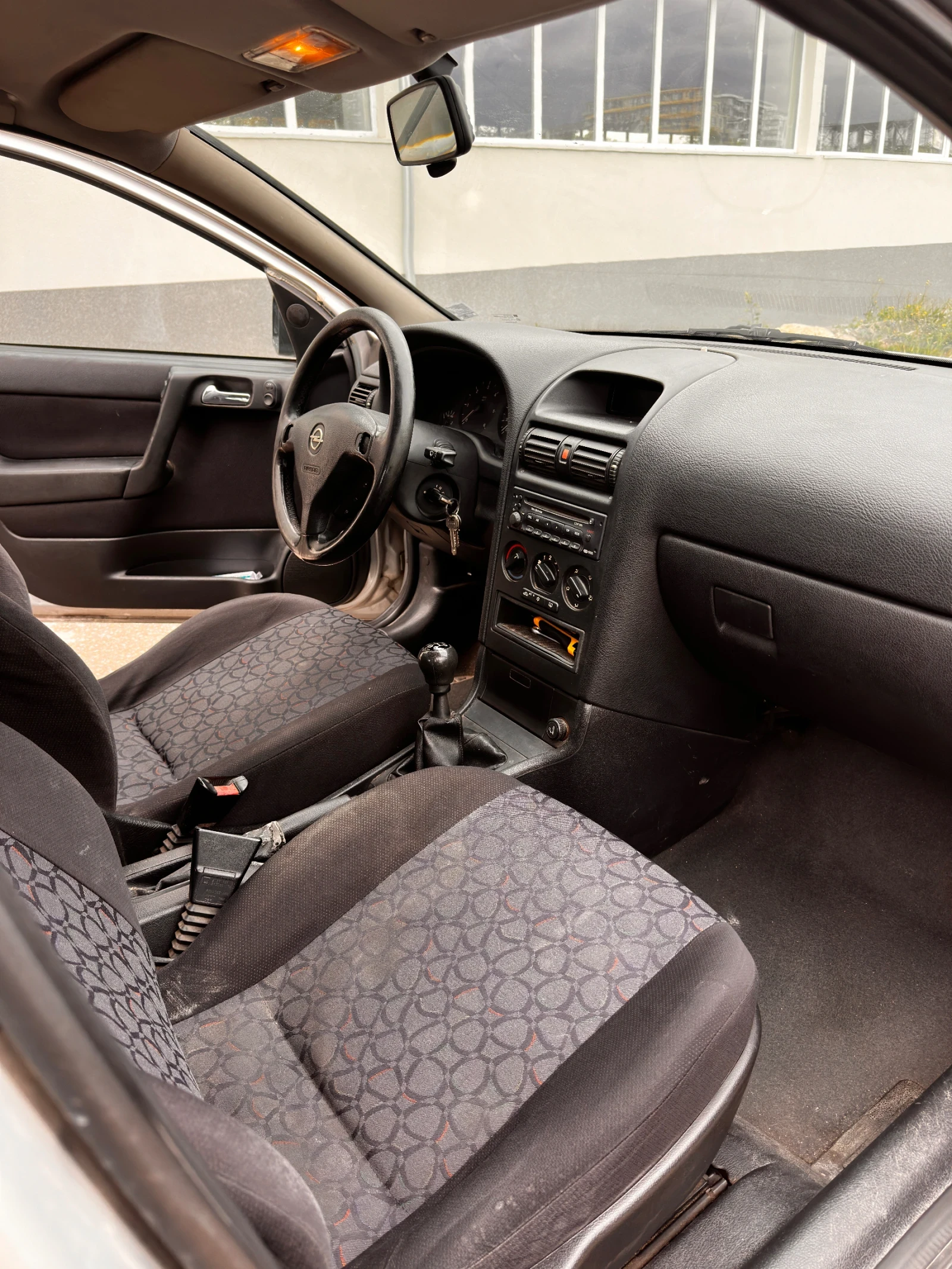 Opel Astra, снимка 7 - Автомобили и джипове - 56234395