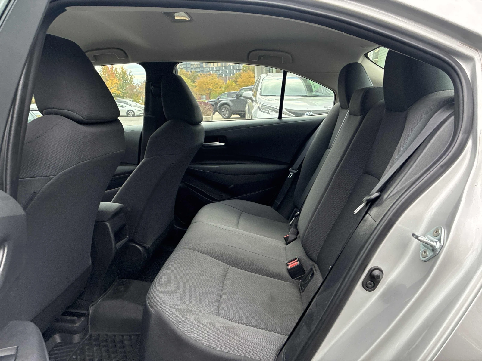 Toyota Corolla LE CVT, ���������� | Mobile.bg � ����������� 11
