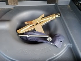 Honda Hr-v 1.6i KLIMA 4Х4, снимка 17