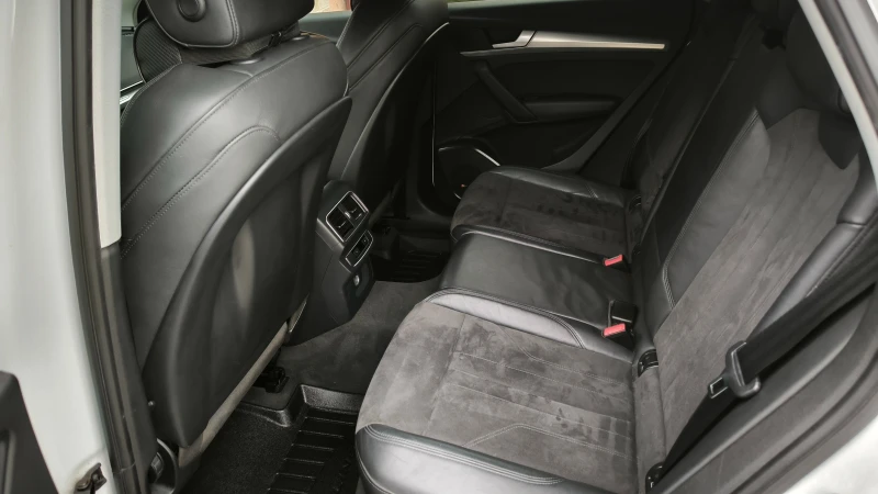 Audi Q5 quattro, снимка 7 - Автомобили и джипове - 52776658