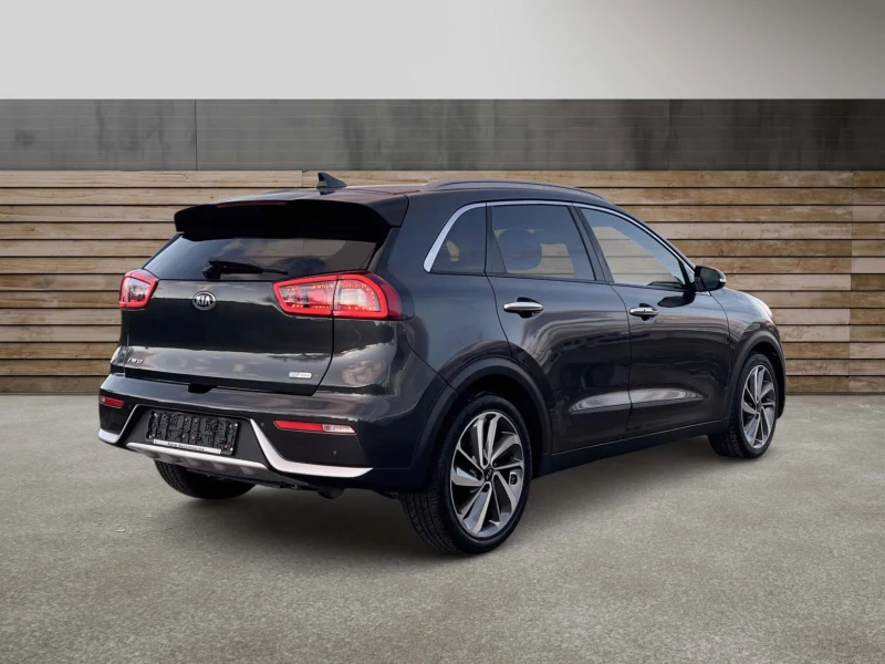 Kia Niro 1.6GDi HEV Energy ГАРАНТИРАНИ 145000km ОБСЛУЖЕН , снимка 6 - Автомобили и джипове - 53088834