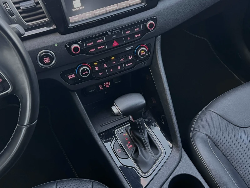 Kia Niro 1.6GDi HEV Energy ГАРАНТИРАНИ 145000km ОБСЛУЖЕН , снимка 9 - Автомобили и джипове - 53088834