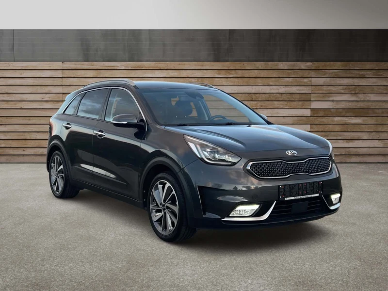 Kia Niro 1.6GDi HEV Energy ГАРАНТИРАНИ 145000km ОБСЛУЖЕН , снимка 3 - Автомобили и джипове - 53088834