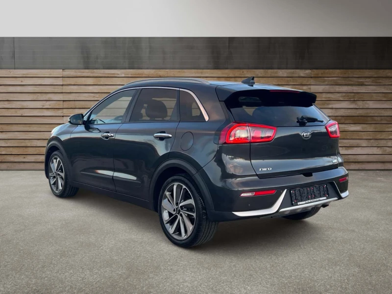 Kia Niro 1.6GDi HEV Energy ГАРАНТИРАНИ 145000km ОБСЛУЖЕН , снимка 4 - Автомобили и джипове - 53088834