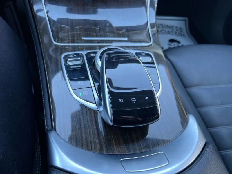 Mercedes-Benz GLC 300 4MATIC* LUXURY* HEAD-UP* АвтоКредит(ЦЕНА ДО БГ), снимка 10 - Автомобили и джипове - 53514879