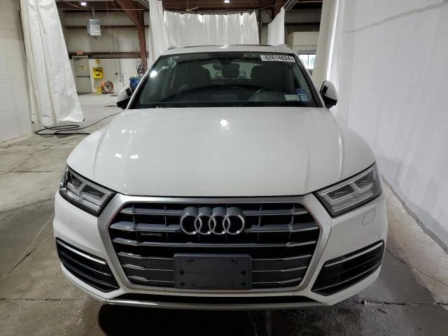 Audi Q5 2.0T* PREMIUM* PLUS* ДИГИТАЛНО* ТАБЛО* ДИСТРОНИК* , снимка 5 - Автомобили и джипове - 48402420