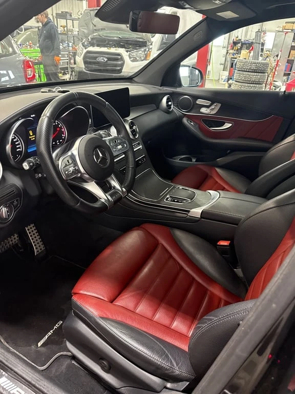 Mercedes-Benz GLC 43 AMG * CARFAX * БЕЗ ПЪРВОНАЧАЛНА ВНОСКА, снимка 5 - Автомобили и джипове - 53289587