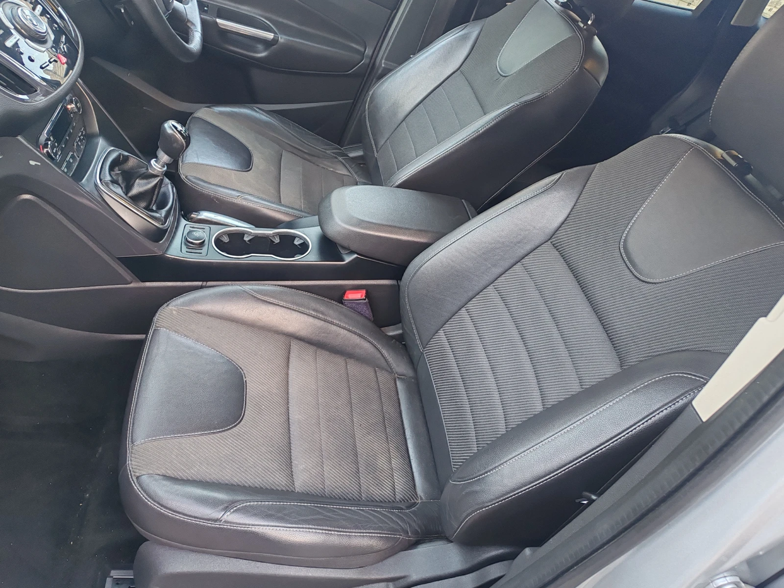 Ford Kuga 2.0 TDCI - изображение 7