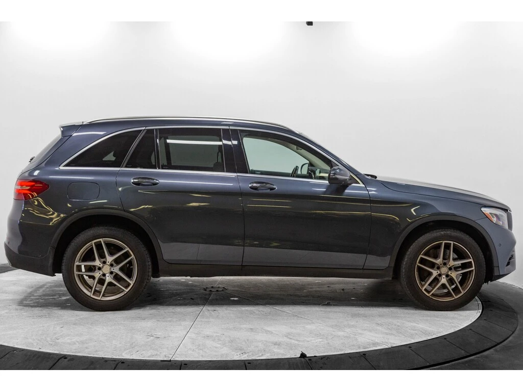 Mercedes-Benz GLC 300 4 Matic/AMG line/подгрев/360 - изображение 4