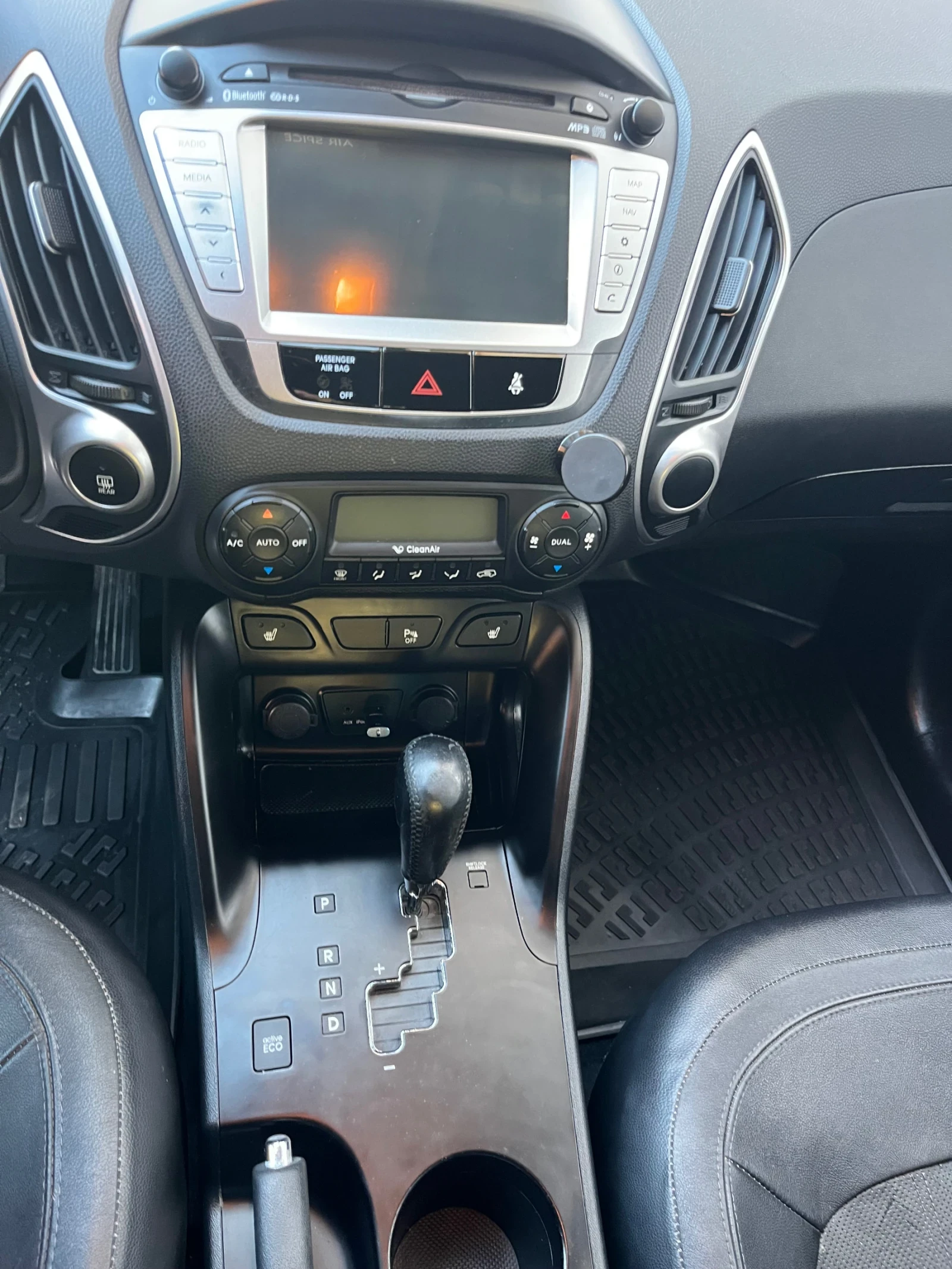 Hyundai IX55 2.0CRDI 4x4  - изображение 5