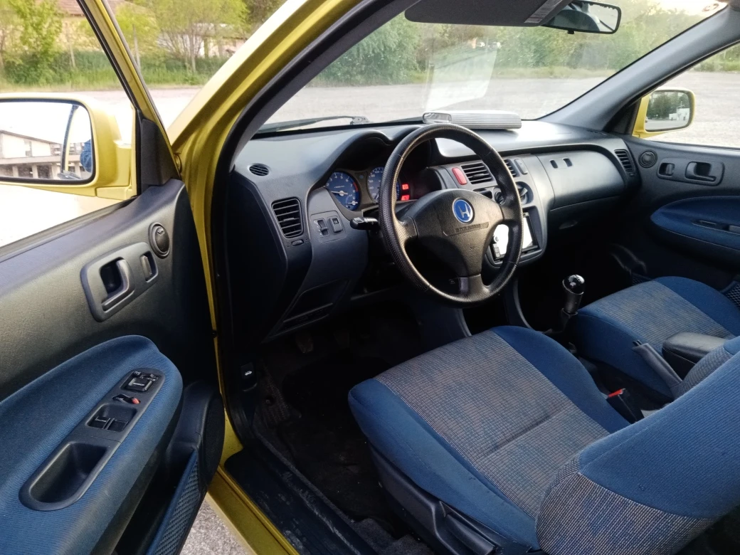 Honda Hr-v 1.6i KLIMA 4Х4, снимка 9 - Автомобили и джипове - 54349342
