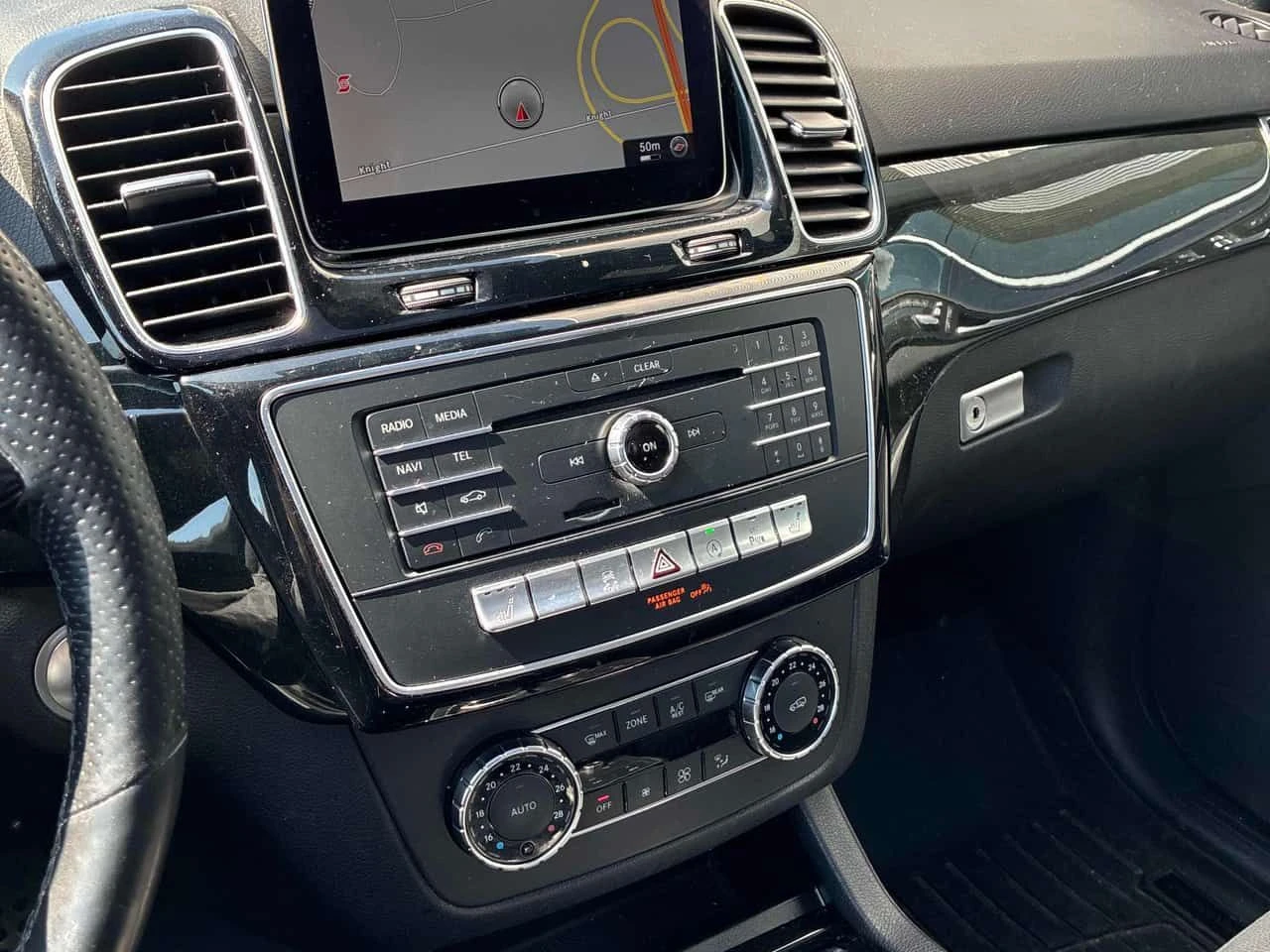 Mercedes-Benz GLE 400 | ПАНОРАМА | 360 | HARMAN KARDON | , снимка 9 - Автомобили и джипове - 54373505