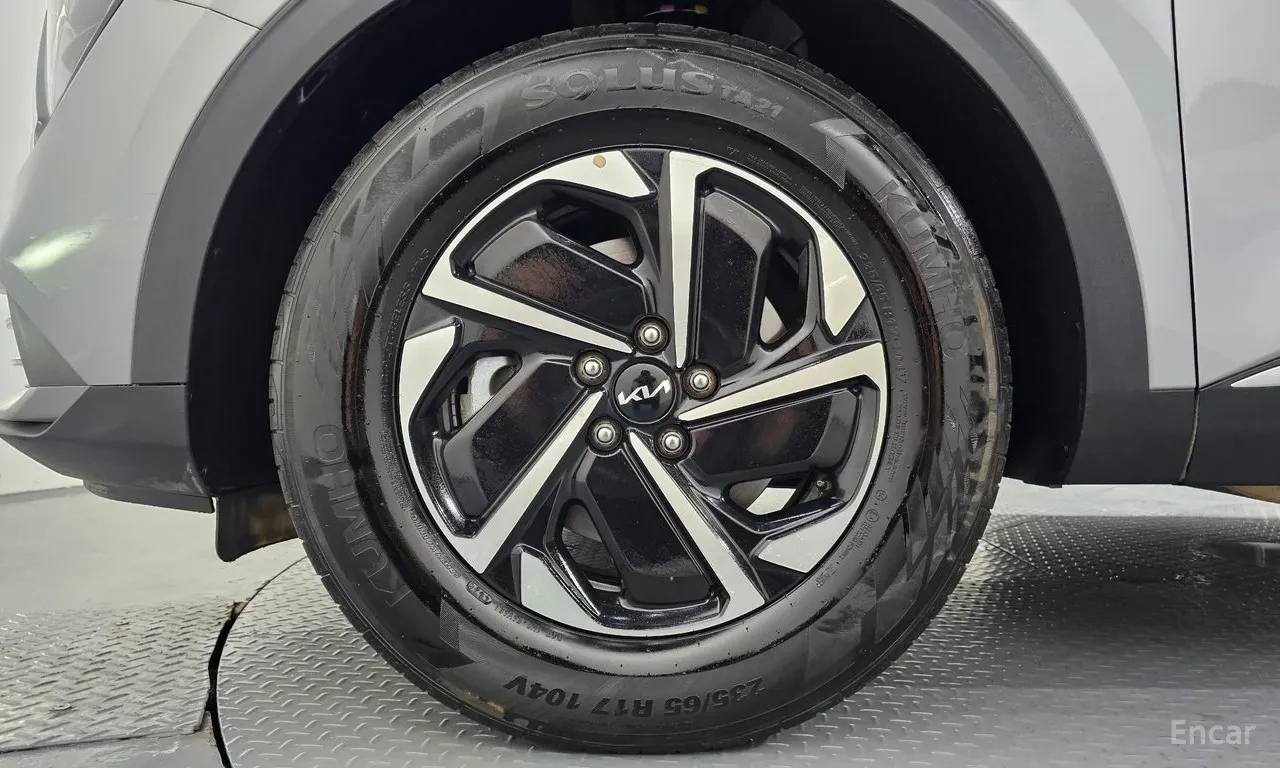 Kia Sportage HHybrid AWD (5th Gen), снимка 5 - Автомобили и джипове - 54605295