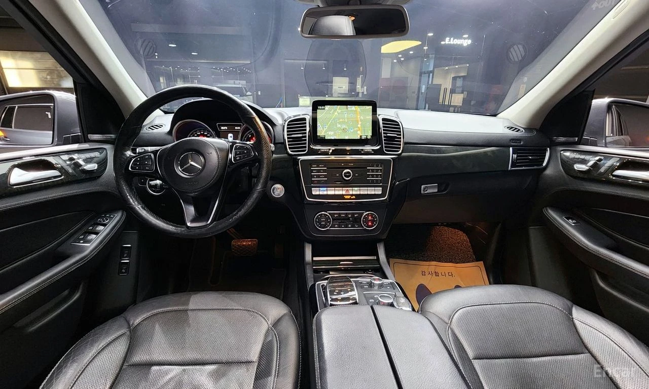 Mercedes-Benz GLS 350 d 4MATIC* AMG PACK* DISTRONIC* HARMAN KARDON* 360*, снимка 7 - Автомобили и джипове - 54778302