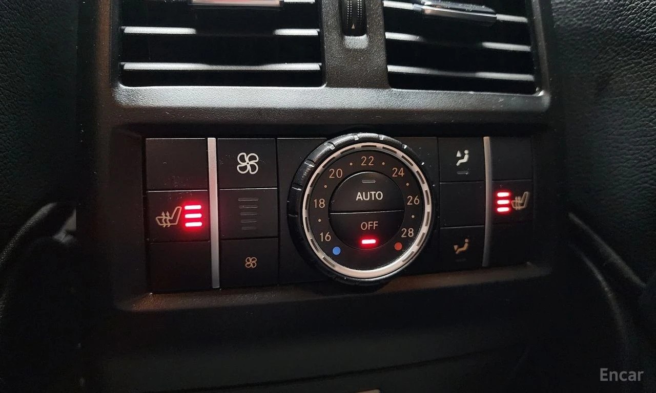 Mercedes-Benz GLS 350 d 4MATIC* AMG PACK* DISTRONIC* HARMAN KARDON* 360*, снимка 16 - Автомобили и джипове - 54778302