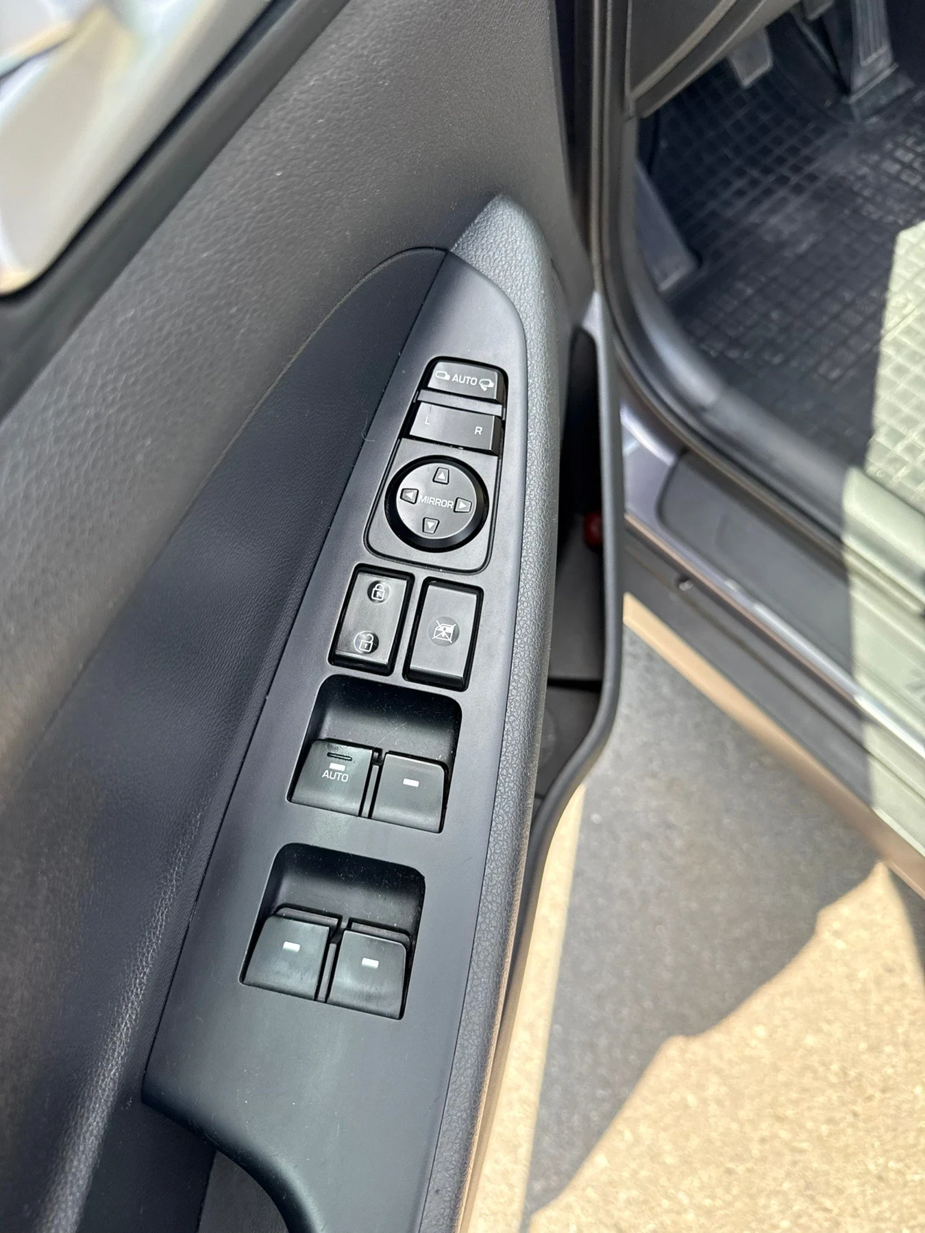Hyundai Tucson, снимка 5 - Автомобили и джипове - 54918811