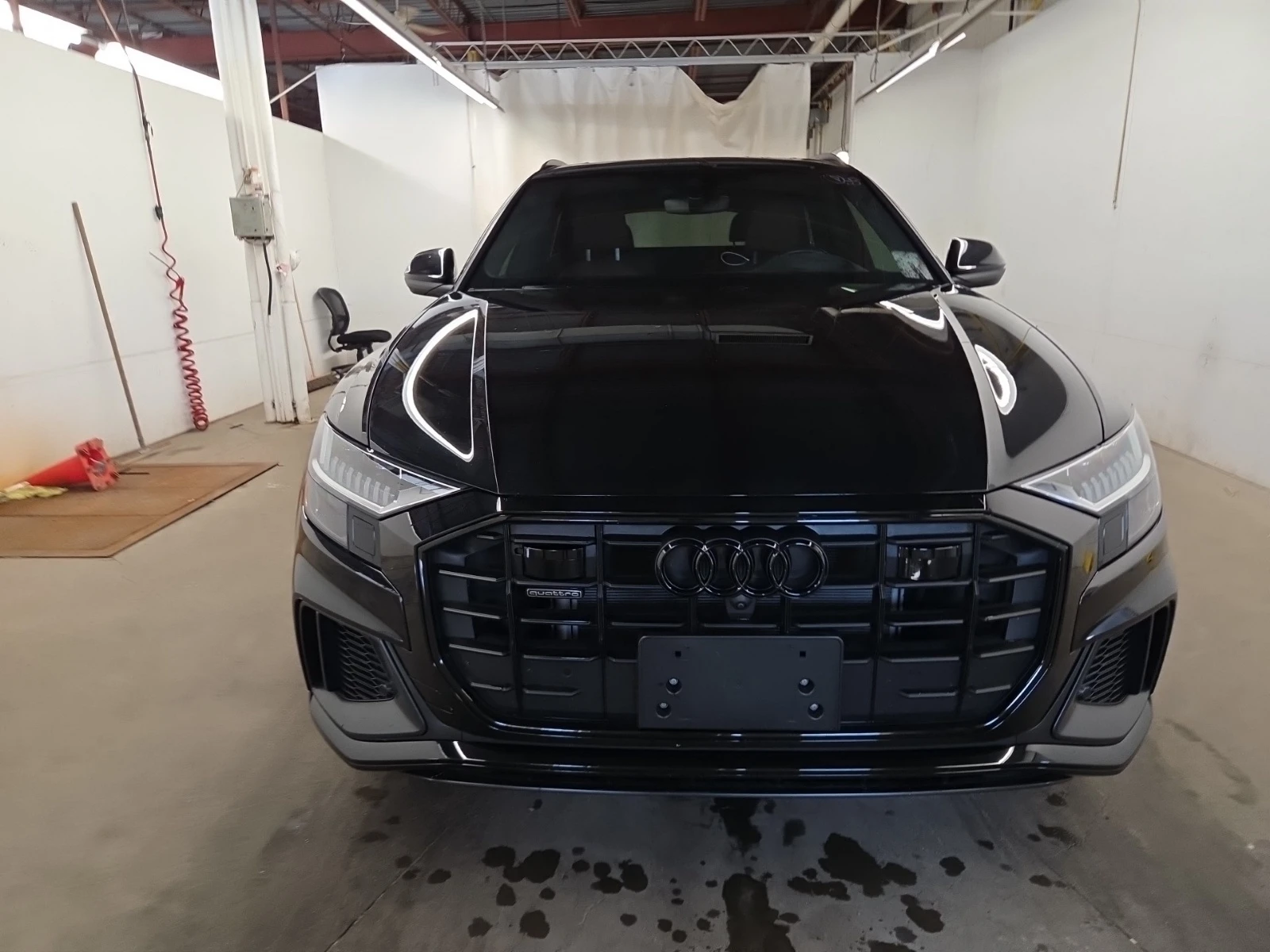 Audi Q8 TECHNIK * S LINE * HEAD UP * ОБДУХВАНЕ * CARFAX * , снимка 2 - Автомобили и джипове - 55214262