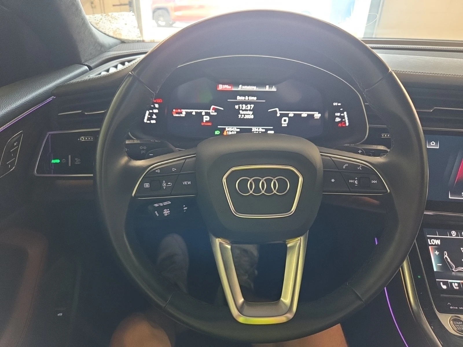 Audi Q8 TECHNIK * S LINE * HEAD UP * ОБДУХВАНЕ * CARFAX * , снимка 9 - Автомобили и джипове - 55214262