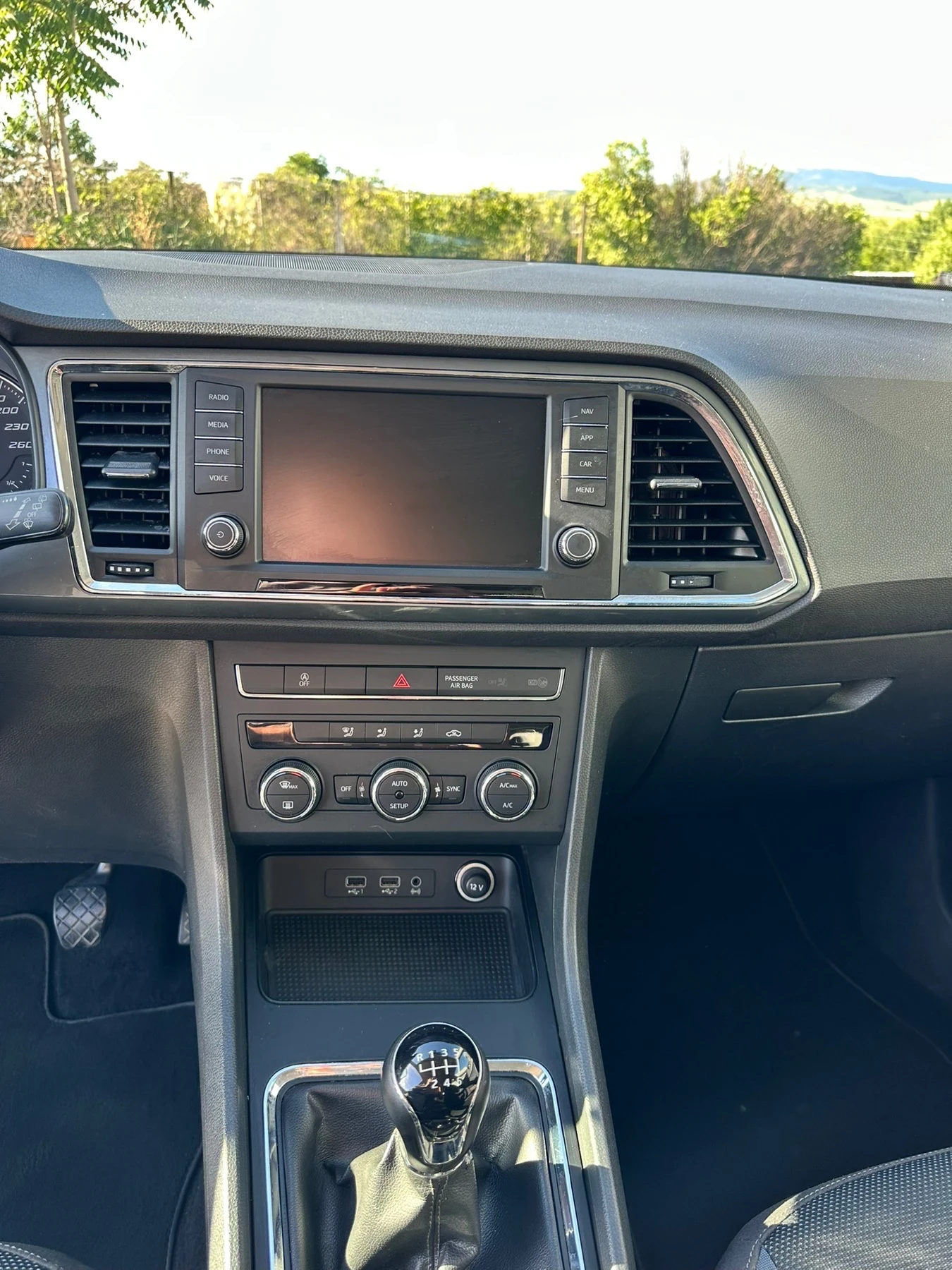 Seat Ateca 1.6 TDI EUR6B, снимка 6 - Автомобили и джипове - 55338156