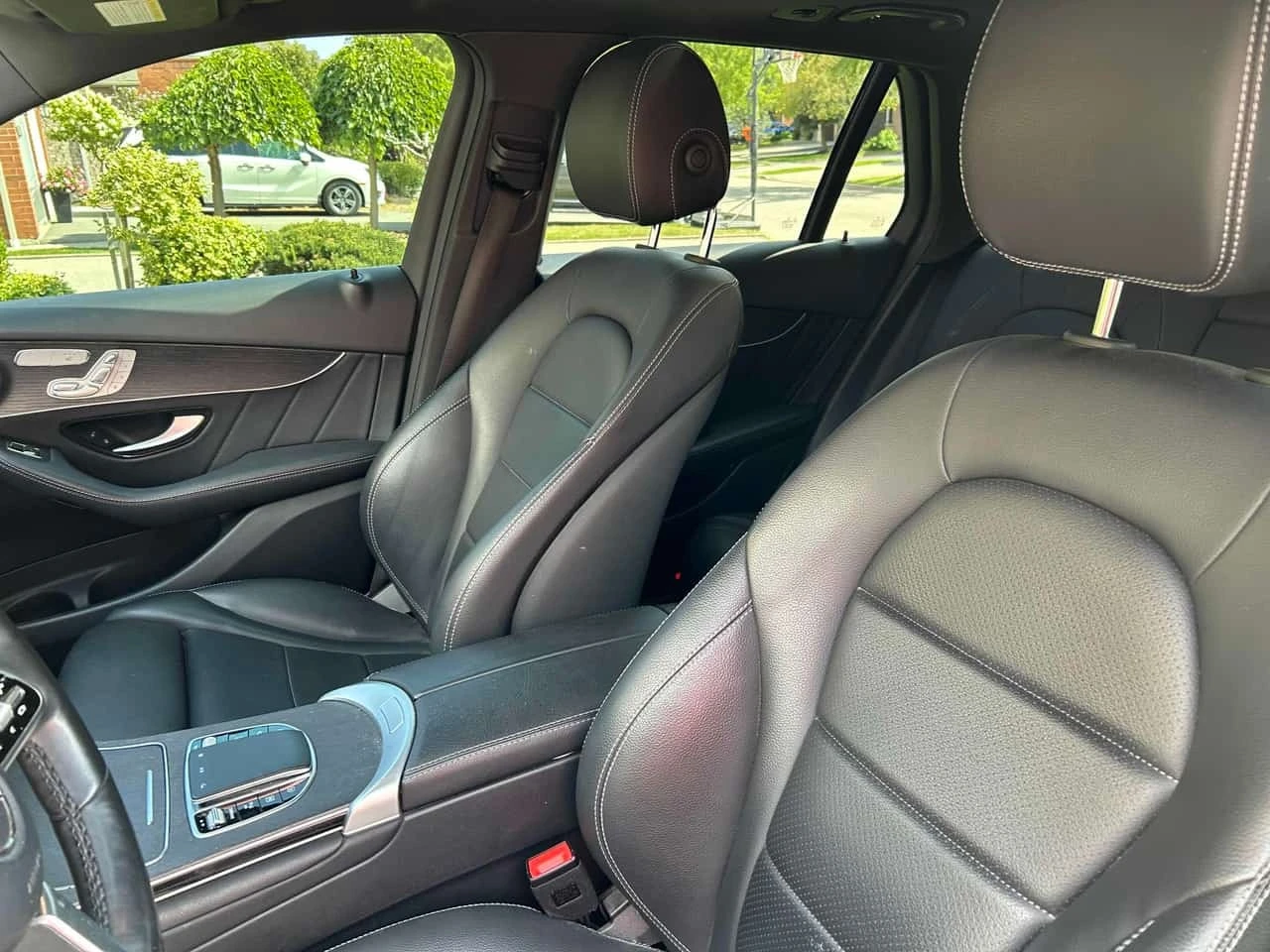 Mercedes-Benz GLC 300 * CARFAX * ОПЦИЯ ЗА ФИНАНСИРАНЕ, снимка 5 - Автомобили и джипове - 55777879
