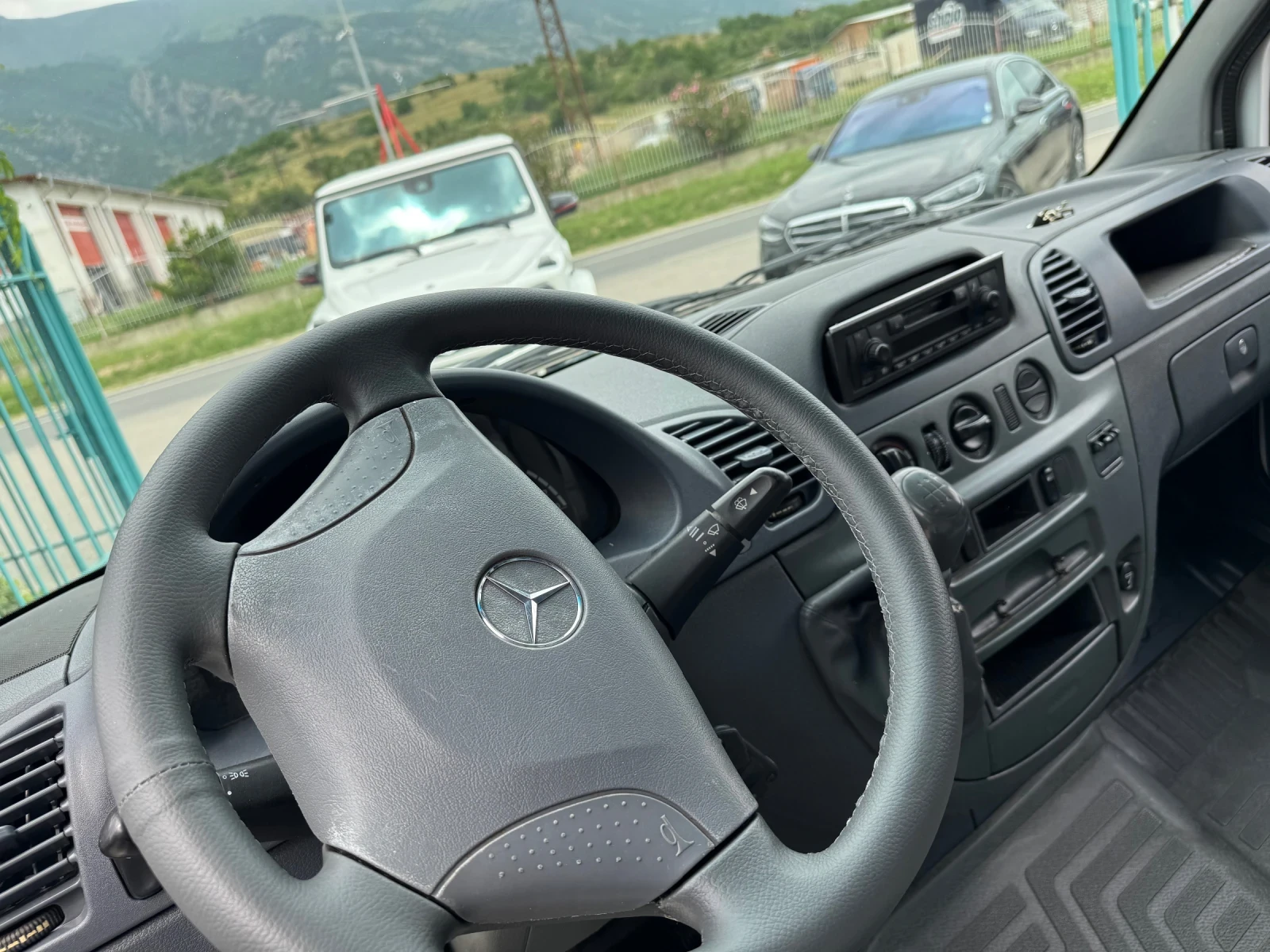 Mercedes-Benz Sprinter 411 CDI* Климатик* Двустранна щора - изображение 4