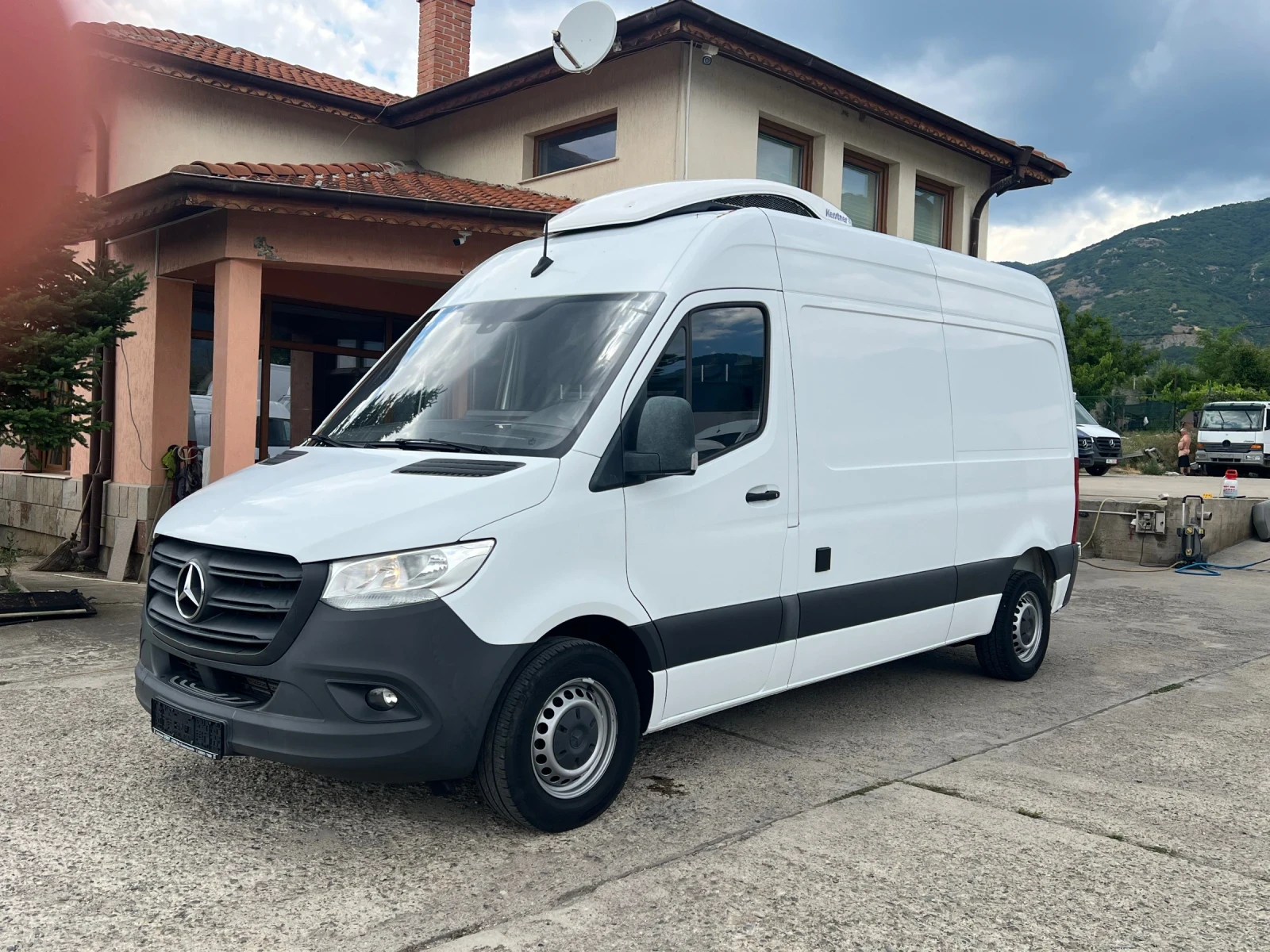 Mercedes-Benz Sprinter 314 ХЛАДИЛЕН, снимка 2 - Бусове и автобуси - 55315412