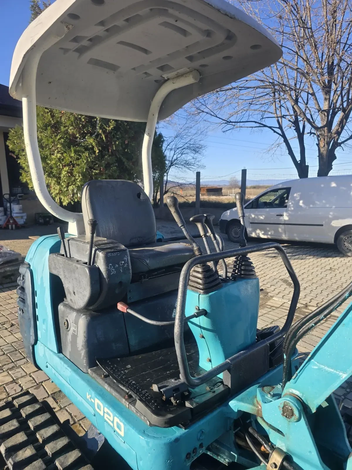 Багер Kubota 2.0 тон, 3 цилиндъра, джойстици - изображение 5