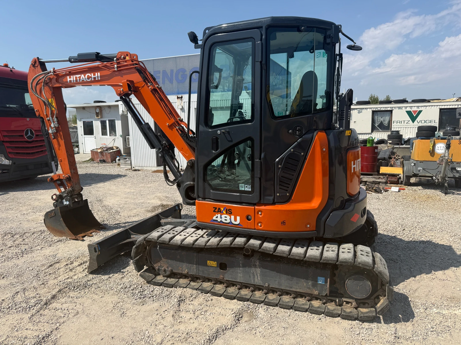 Багер Hitachi ZX 48 U-6, снимка 5 - Индустриална техника - 55803576