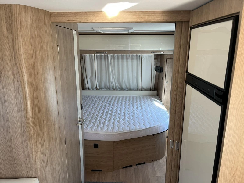 Каравана LMC 655, снимка 6 - Каравани и кемпери - 52706042