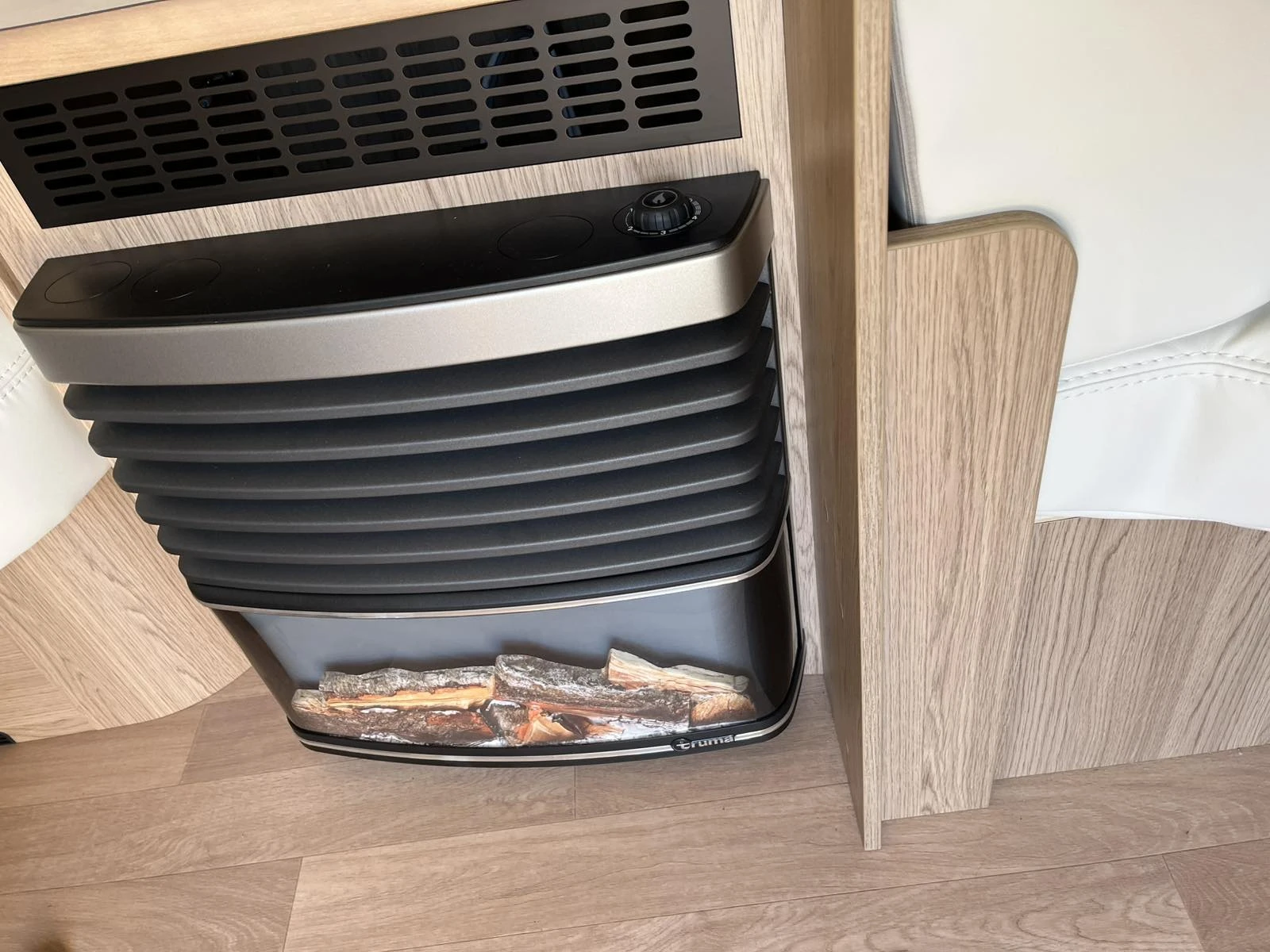  LMC 655 | Mobile.bg   11