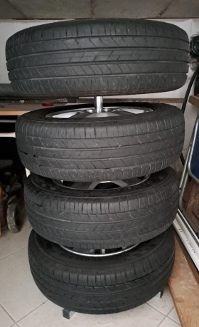 Гуми с джанти Kumho 195/65R15, снимка 6 - Гуми и джанти - 48740225