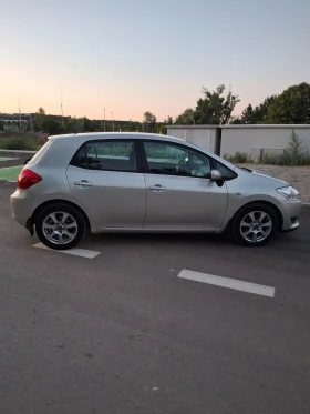 Toyota Auris 1.4 vvti , снимка 9