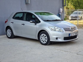 Toyota Auris 1.33 , снимка 2