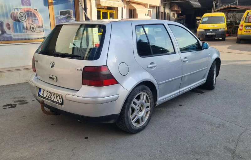 VW Golf 4 1.9TDI ..90КС, снимка 3 - Автомобили и джипове - 47133479