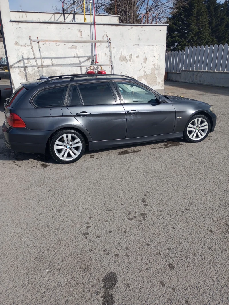 BMW 320 2.0 Diesel , снимка 1 - Автомобили и джипове - 47612358