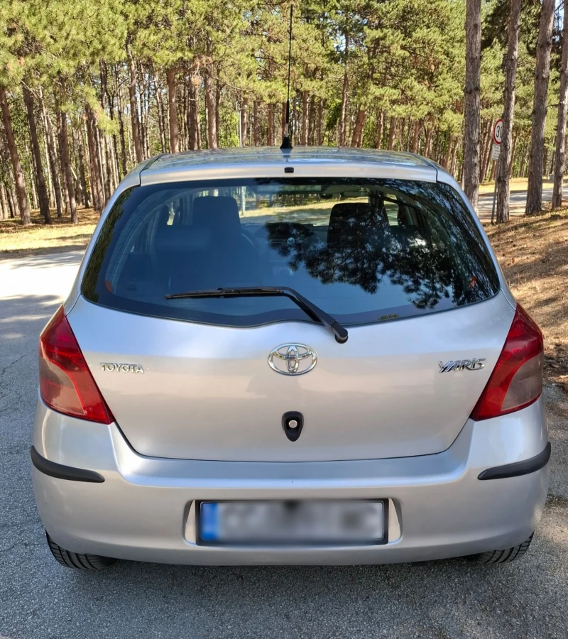 Toyota Yaris 1.4D, снимка 5 - Автомобили и джипове - 52470558
