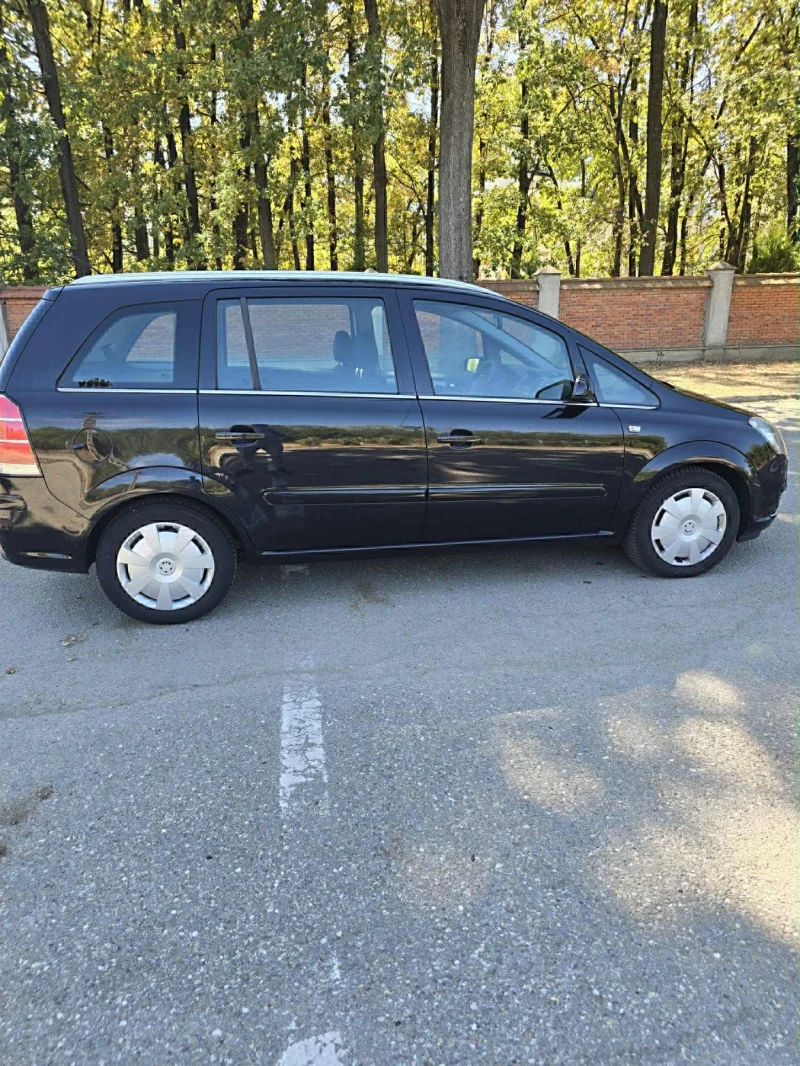 Opel Zafira 2.2i, снимка 4 - Автомобили и джипове - 52001648
