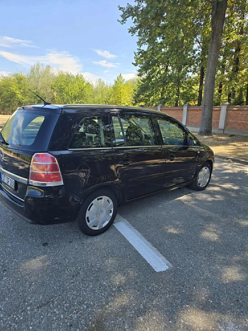 Opel Zafira 2.2i, снимка 2 - Автомобили и джипове - 52001648