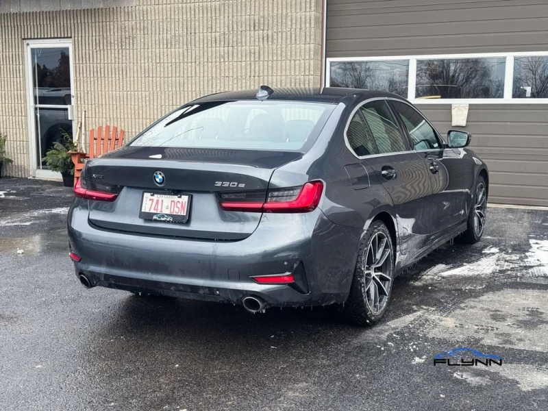 BMW 330 * 330xe  Plug-in * CARFAX * ФИНАНСИРАНЕ, снимка 17 - Автомобили и джипове - 53338738