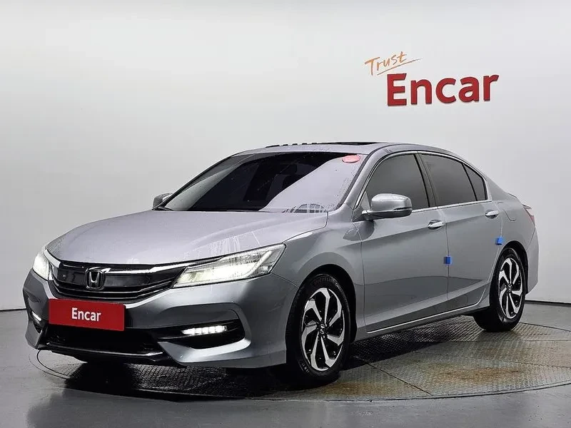 Honda Accord 2.4 9Th Generation, снимка 2 - Автомобили и джипове - 55841601