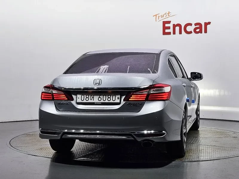 Honda Accord 2.4 9Th Generation, снимка 8 - Автомобили и джипове - 55841601