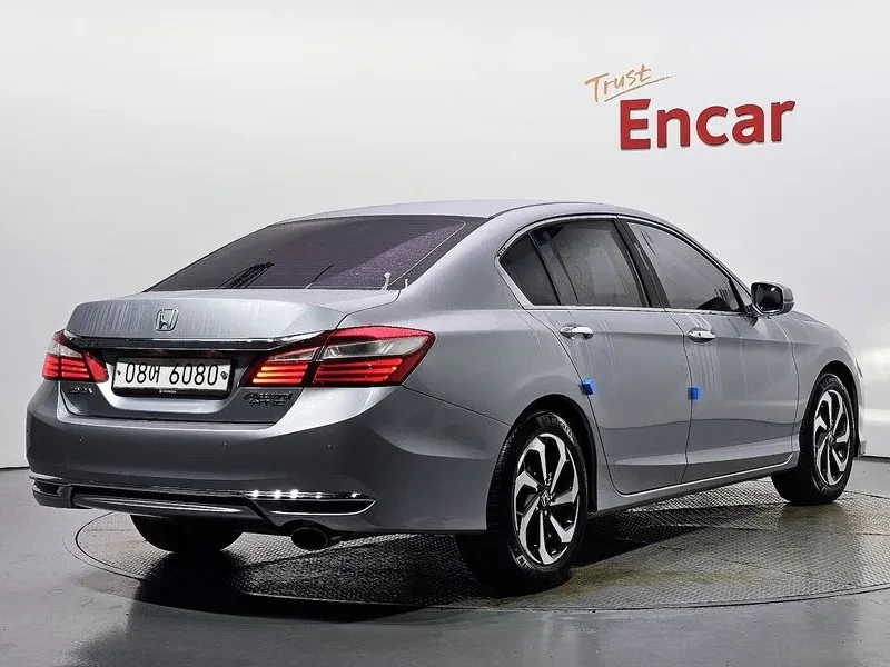 Honda Accord 2.4 9Th Generation, снимка 3 - Автомобили и джипове - 55841601