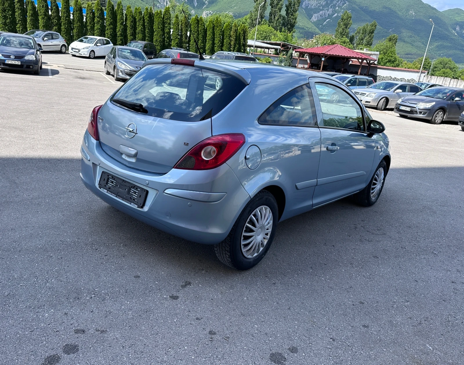 Opel Corsa 1.2i - КЛИМАТИК - изображение 5