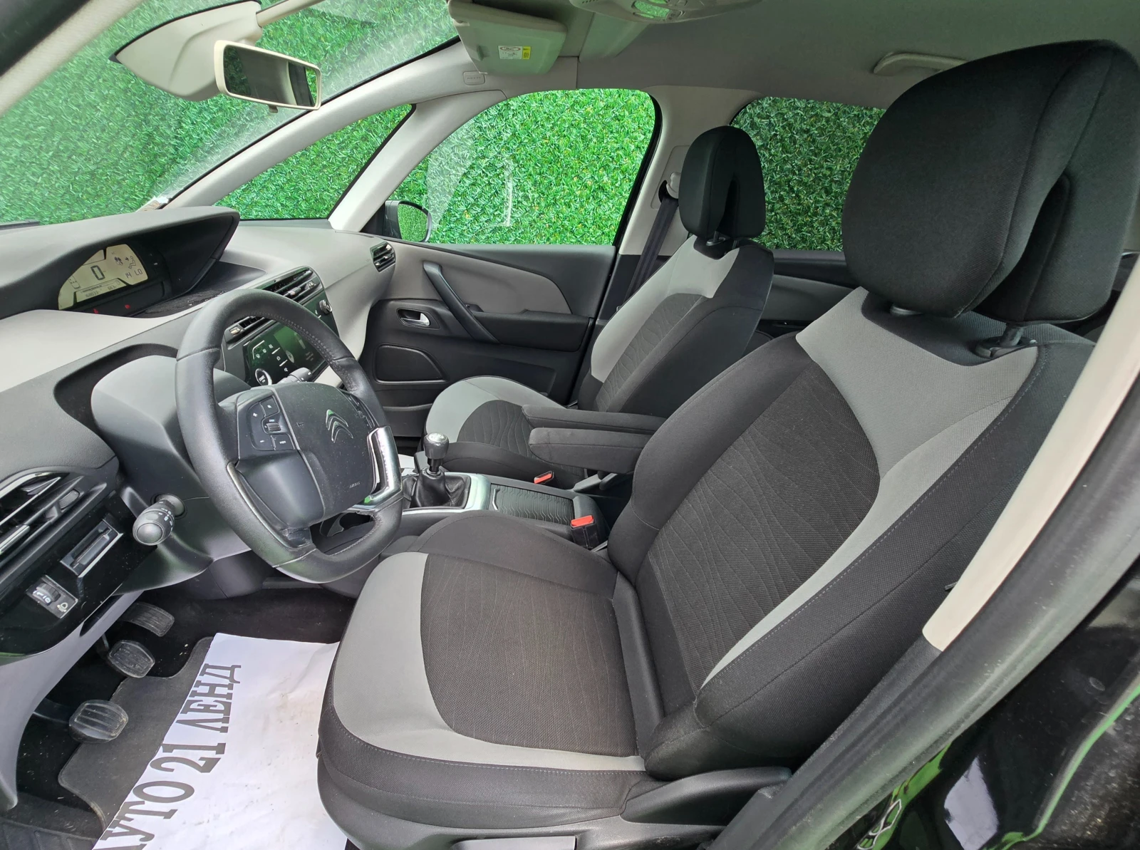 Citroen C4 Picasso 1.6HDI* 116кс* Eвро 5В - изображение 9
