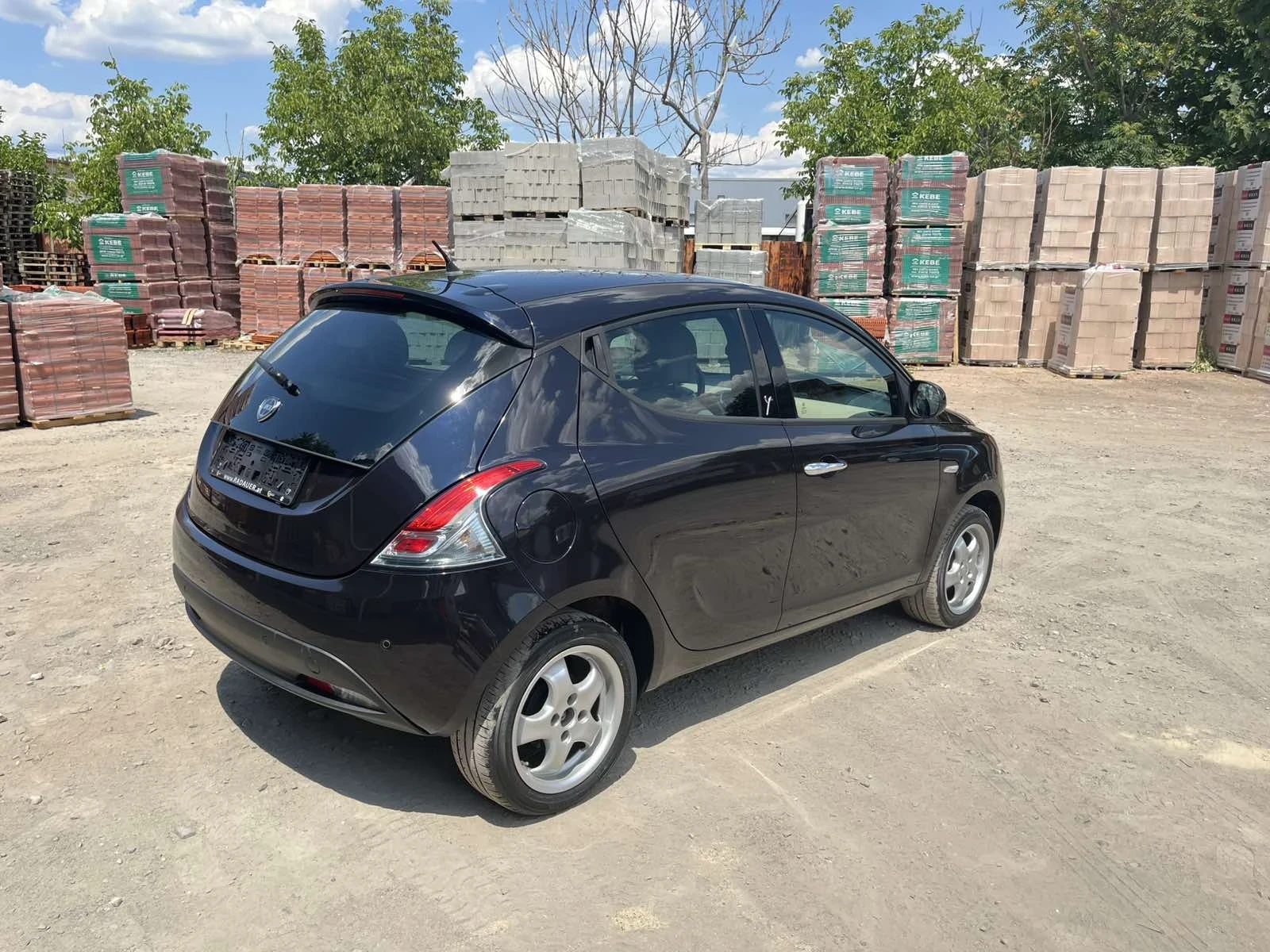 Lancia Ypsilon 1.2 i - изображение 6