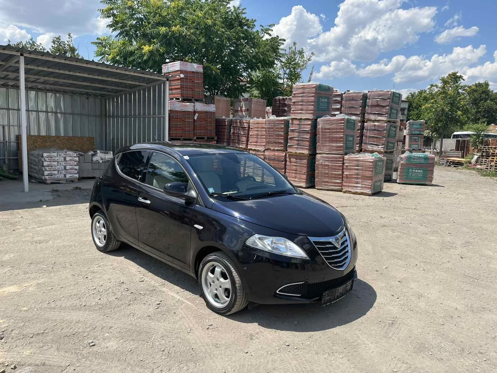 Lancia Ypsilon 1.2 i - изображение 4