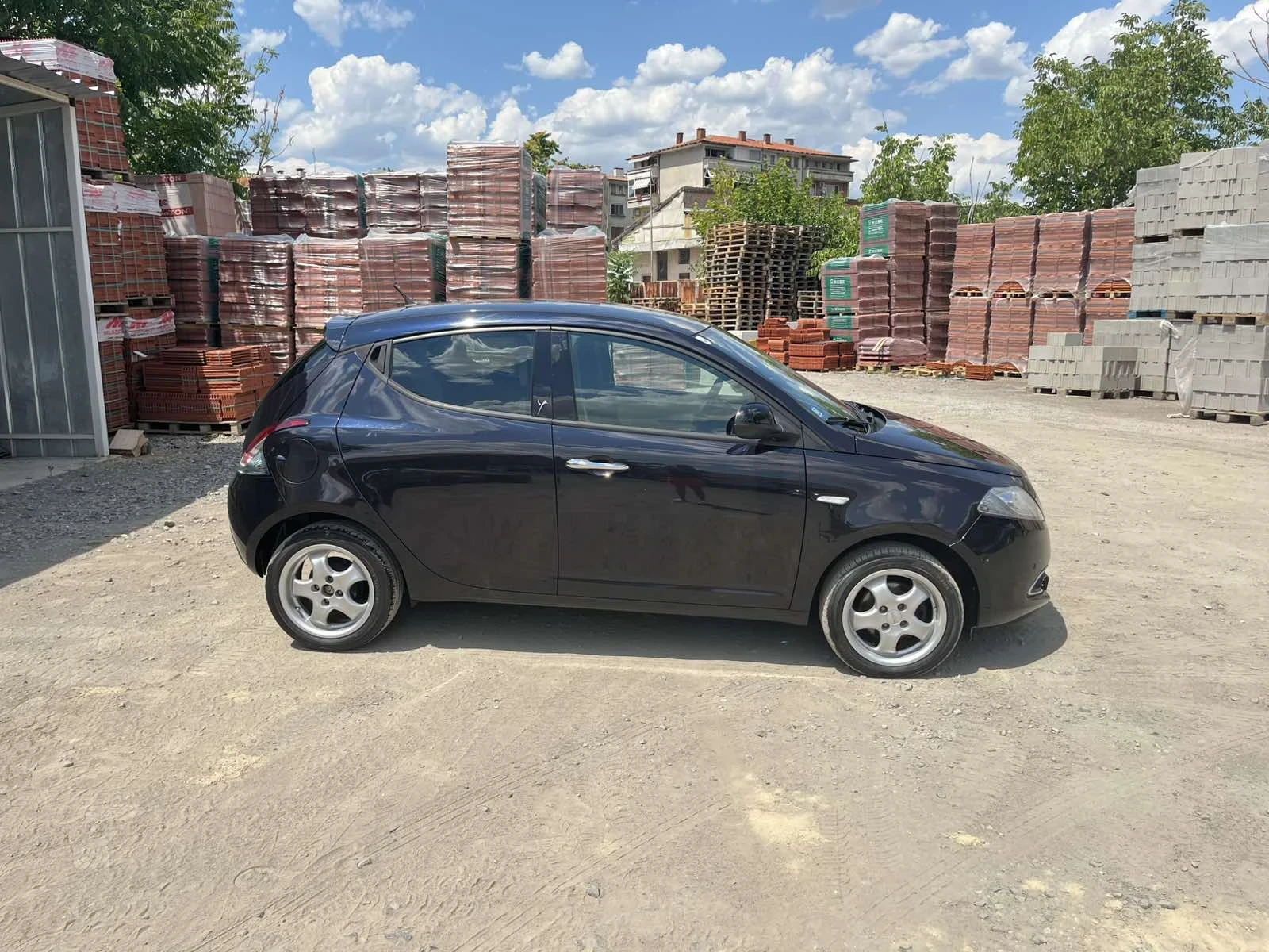Lancia Ypsilon 1.2 i - изображение 5