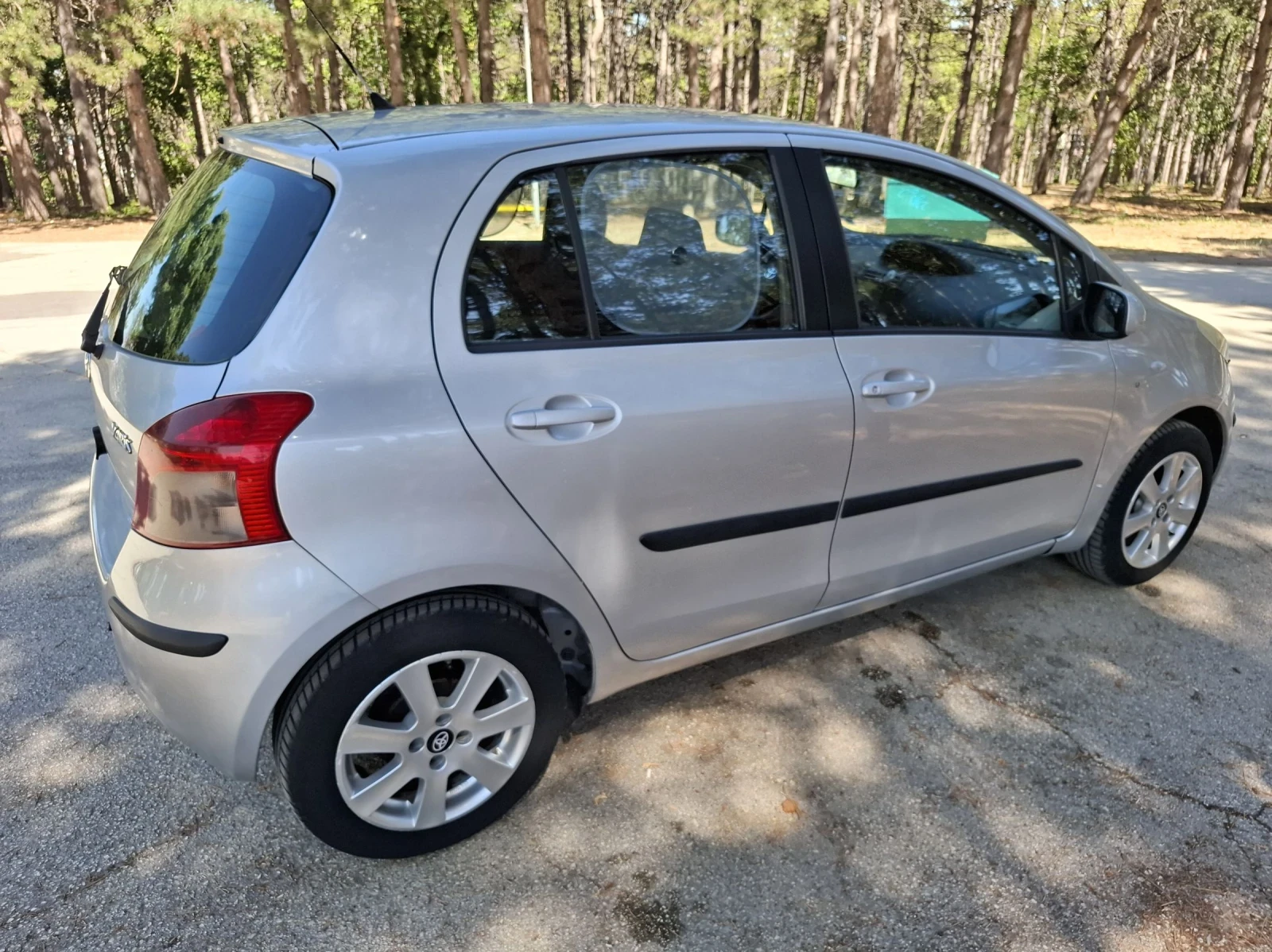Toyota Yaris 1.4D - изображение 3
