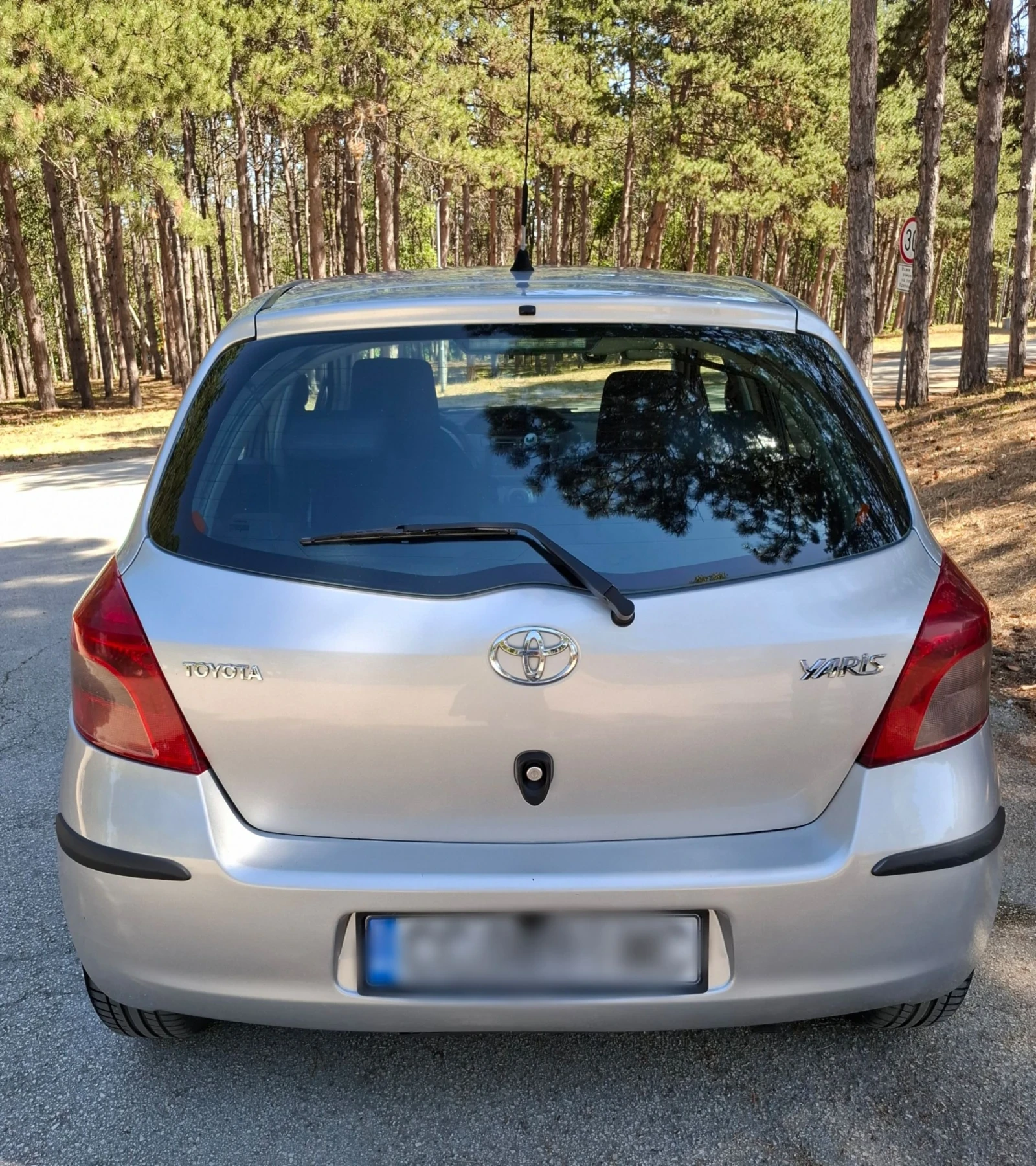 Toyota Yaris 1.4D - изображение 5